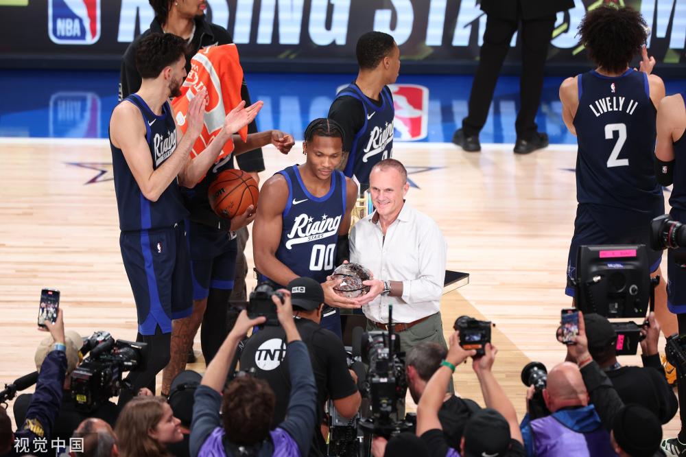 中在其惯用 中在其惯用