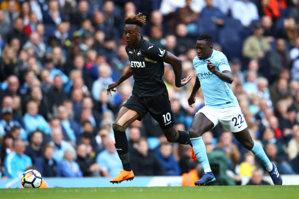 奥斯梅恩以 奥斯梅恩以